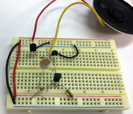 _11_connect_pin1_of_um66_to_gnd.png